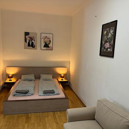 Apartment With Parking In The Center - 500M From Hlavni Nadrazi Brno Exteriör bild