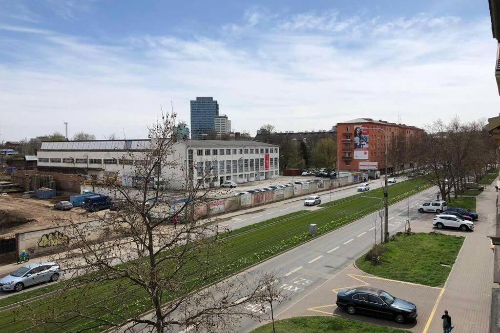 Apartment With Parking In The Center - 500M From Hlavni Nadrazi Brno Exteriör bild