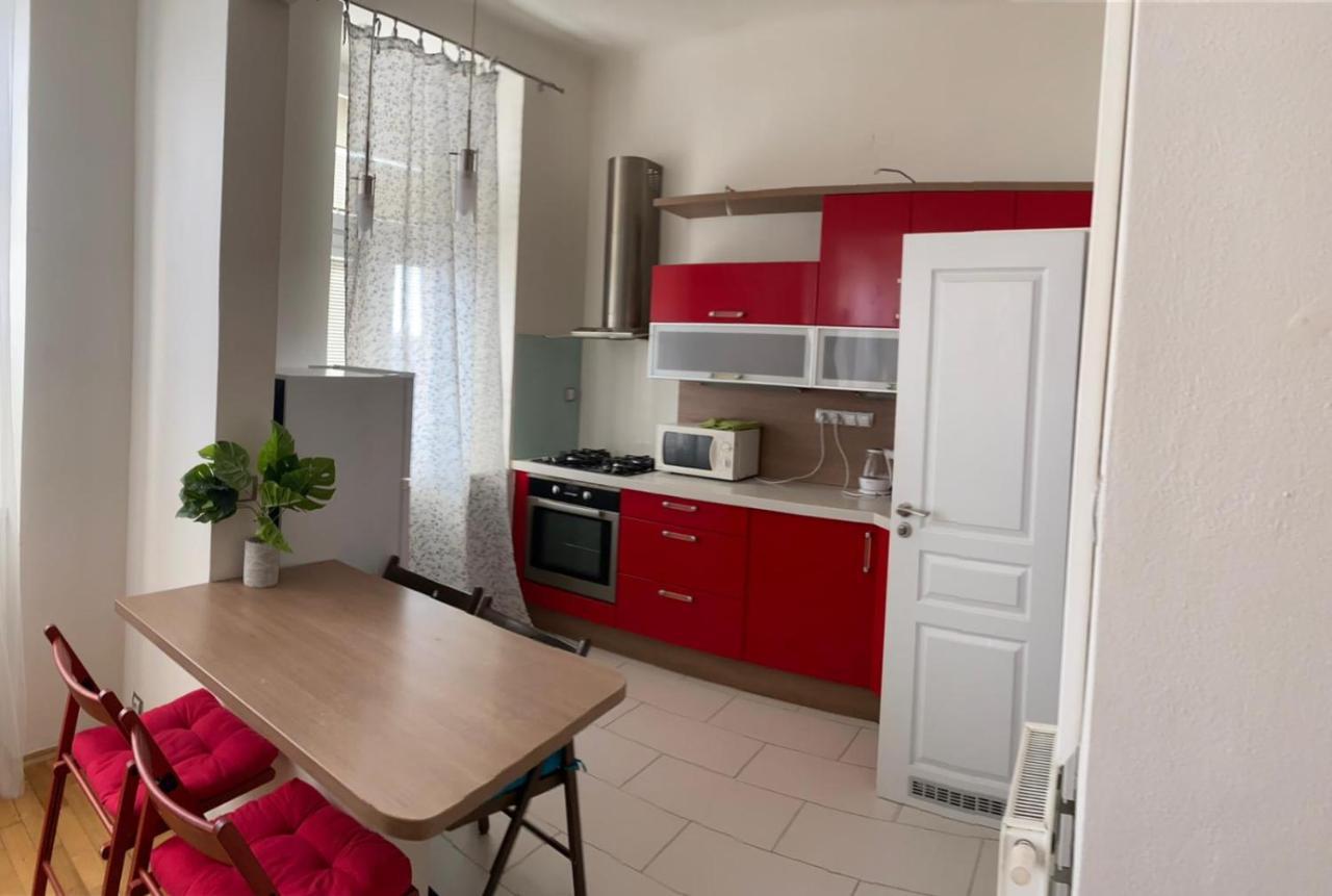 Apartment With Parking In The Center - 500M From Hlavni Nadrazi Brno Exteriör bild