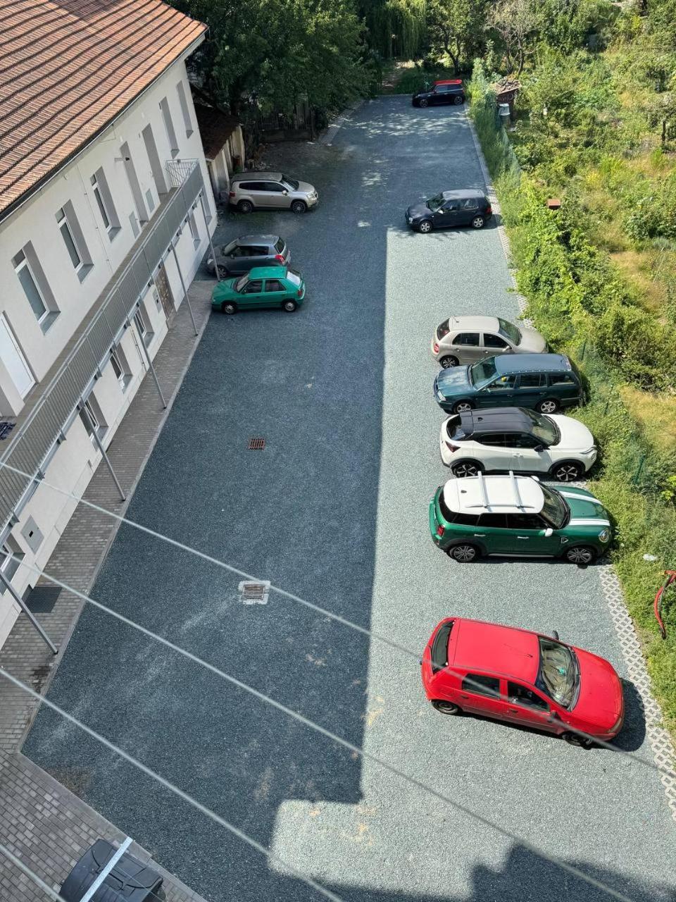 Apartment With Parking In The Center - 500M From Hlavni Nadrazi Brno Exteriör bild